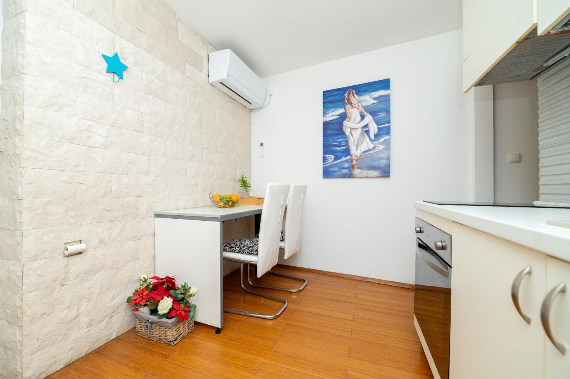 Apartments Vitoria Малий Лошинь Екстер'єр фото